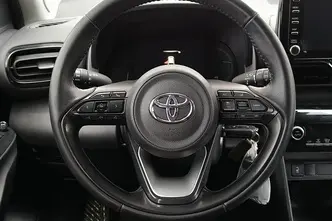 Toyota Yaris Cross, 1.5, 68 kW, гибрид б+э, автомат, передний привод