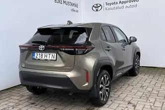 Toyota Yaris Cross, 1.5, 68 kW, гибрид б+э, автомат, передний привод