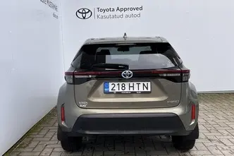 Toyota Yaris Cross, 1.5, 68 kW, гибрид б+э, автомат, передний привод