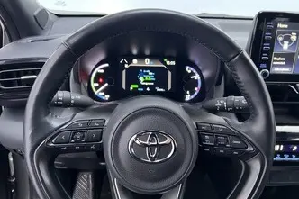 Toyota Yaris Cross, 1.5, 68 kW, гибрид б+э, автомат, передний привод