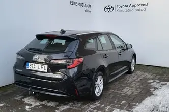 Toyota Corolla, 1.8, 72 kW, гибрид б+э, автомат, передний привод