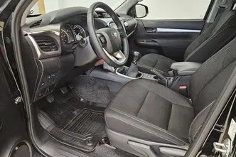 Toyota Hilux, 2.8, 150 kW, дизель, механическая, полный привод