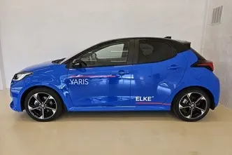 Toyota Yaris, 1.5, 68 kW, гибрид б+э, автомат, передний привод