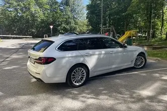 BMW 530, 3.0, 210 kW, hybrid d+e, automatic, four-wheel drive