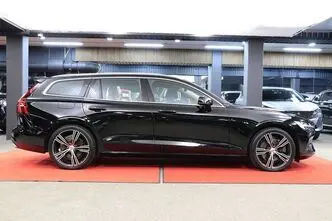 Volvo V60, 2.0, 228 kW, бензин, автомат, полный привод