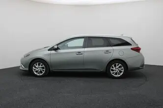 Toyota Auris, 1.8, 73 kW, hybrid p+e, automatic, front-wheel drive