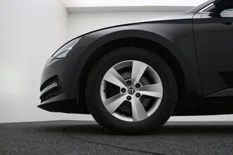 Škoda Superb, 1.6, 88 kW, diesel, automatic, front-wheel drive