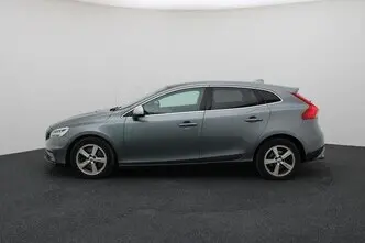 Volvo V40, 2.0, 110 kW, diesel, automatic, front-wheel drive