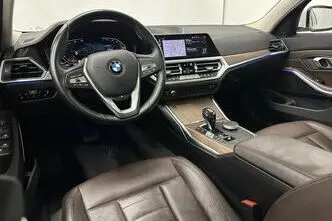 BMW 320, 2.0, 140 kW, гибрид д+э, автомат, полный привод