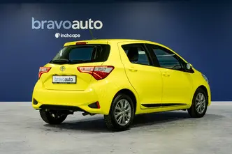 Toyota Yaris, 1.5, 82 kW, бензин, механическая, передний привод