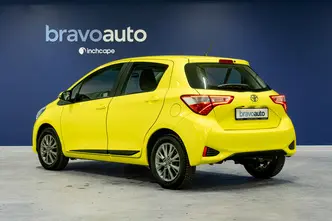 Toyota Yaris, 1.5, 82 kW, бензин, механическая, передний привод