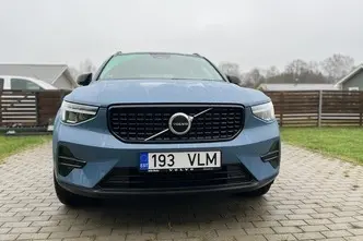 Volvo XC40, 2.0, 120 kW, гибрид б+э, автомат, передний привод