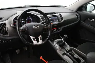 Kia Sportage, 1.6, 99 kW, бензин, механическая, передний привод