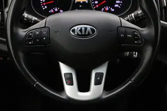 Kia Sportage, 1.6, 99 kW, бензин, механическая, передний привод