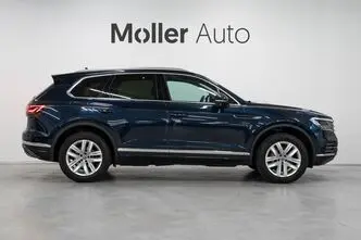 Volkswagen Touareg, 3.0, 170 kW, дизель, автомат, полный привод