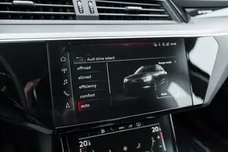 Audi Q8 e-tron, 300 kW, electric, automatic, four-wheel drive