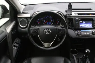 Toyota RAV4, 2.0, 112 kW, бензин, механическая, полный привод