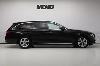 Mercedes-Benz E 220, 2.0, 143 kW, дизель, автомат, задний привод