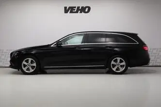 Mercedes-Benz E 220, 2.0, 143 kW, дизель, автомат, задний привод