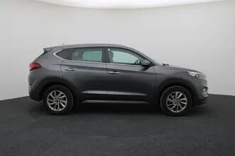 Hyundai Tucson, 1.6, 97 kW, бензин, механическая, передний привод