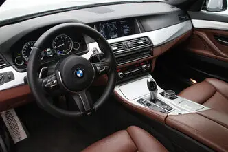 BMW 520, 2.0, 135 kW, бензин, автомат, задний привод