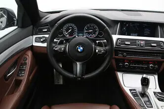 BMW 520, 2.0, 135 kW, бензин, автомат, задний привод