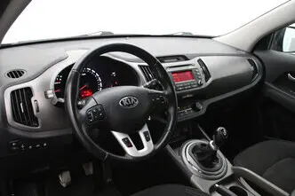 Kia Sportage, 1.6, 99 kW, бензин, механическая, передний привод