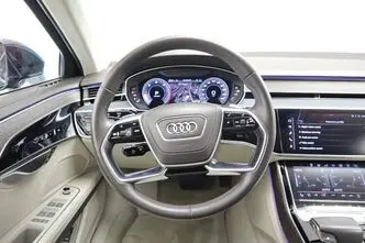 Audi A8, 3.0, 210 kW, гибрид д+э, автомат, полный привод