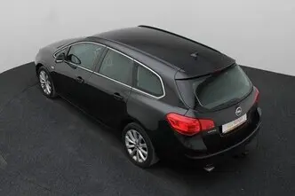 Opel Astra, 1.4, 88 kW, бензин, механическая, передний привод