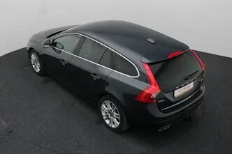 Volvo V60, 2.4, 162 kW, гибрид д+э, автомат, полный привод