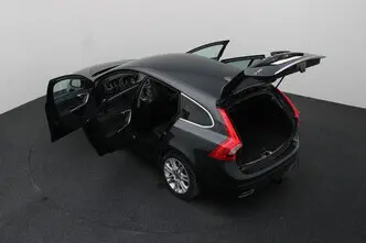 Volvo V60, 2.4, 162 kW, гибрид д+э, автомат, полный привод