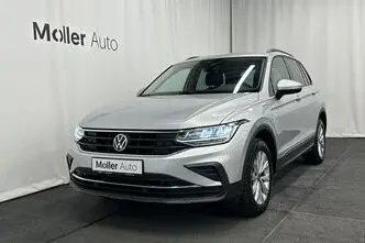 Volkswagen Tiguan, 1.4, 110 kW, подключаемый гибрид б+э, автомат, передний привод