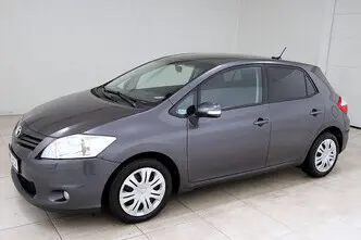 Toyota Auris, 1.6, 97 kW, бензин, механическая, передний привод