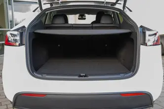 Tesla Model Y, 155 kW, elekter, automaat, nelikvedu