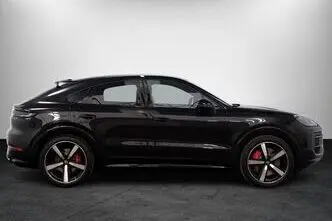 Porsche Cayenne, 4.0, 349 kW, petrol, automatic, four-wheel drive