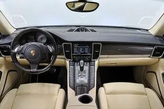 Porsche Panamera, 4.8, 324 kW, bensiin, automaat, nelikvedu