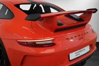 Porsche 911, 4.0, 368 kW, petrol, automatic, rear-wheel drive