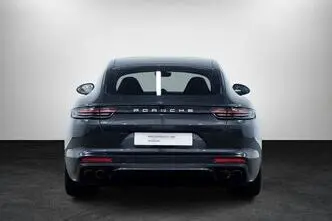 Porsche Panamera, 2.9, 243 kW, гибрид б+э, автомат, полный привод