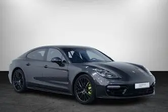 Porsche Panamera, 2.9, 243 kW, гибрид б+э, автомат, полный привод