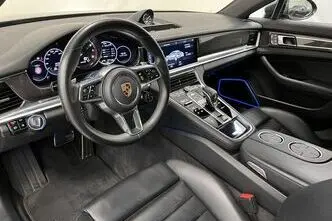 Porsche Panamera, 2.9, 243 kW, гибрид б+э, автомат, полный привод