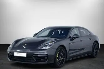 Porsche Panamera, 2.9, 243 kW, гибрид б+э, автомат, полный привод