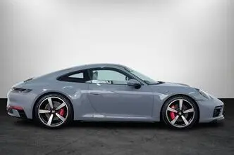 Porsche 911, 3.0, 331 kW, petrol, automatic, rear-wheel drive