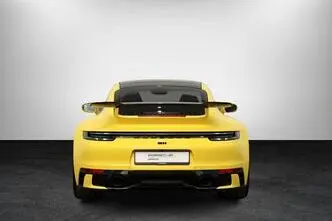 Porsche 911, 3.0, 331 kW, petrol, automatic, four-wheel drive