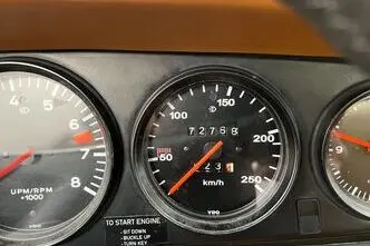 Porsche 911, 2.7, 129 kW, petrol