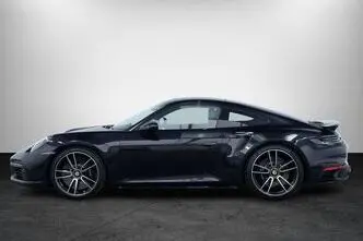 Porsche 911, 3.7, 478 kW, petrol, automatic, four-wheel drive