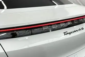 Porsche Taycan, 140 kW, electric, automatic, four-wheel drive