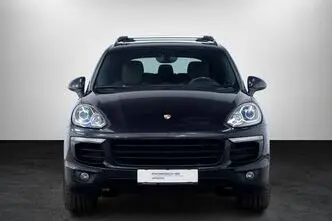 Porsche Cayenne, 3.0, 176 kW, diesel, automatic, four-wheel drive