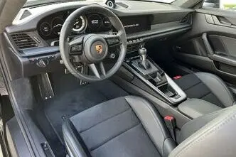 Porsche 911, 4.0, 375 kW, petrol, automatic, rear-wheel drive