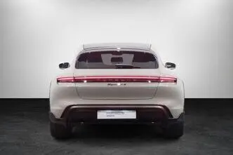 Porsche Taycan, 140 kW, электричество, автомат, полный привод