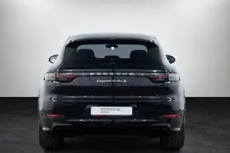 Porsche Cayenne, 4.0, 404 kW, hybrid p+e, automatic, four-wheel drive